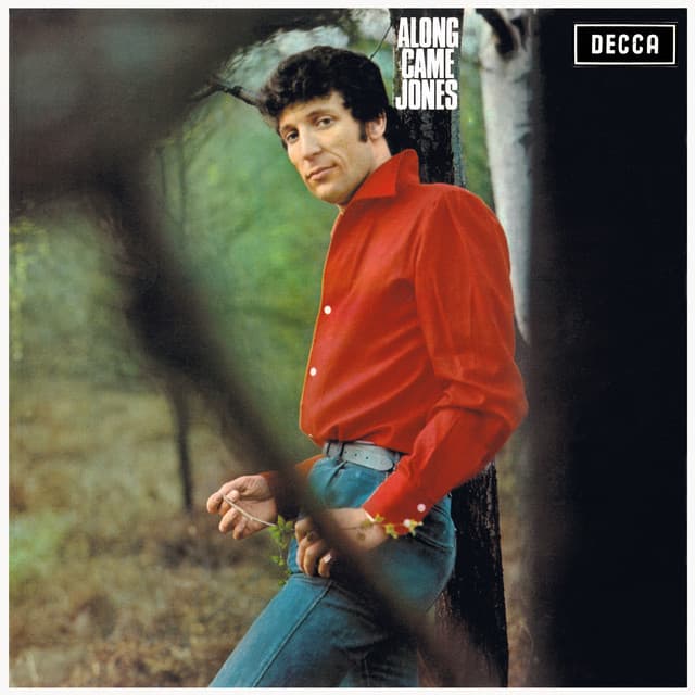 Capa de Along Came Jones