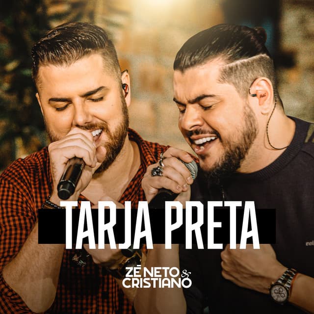 Capa de Tarja Preta